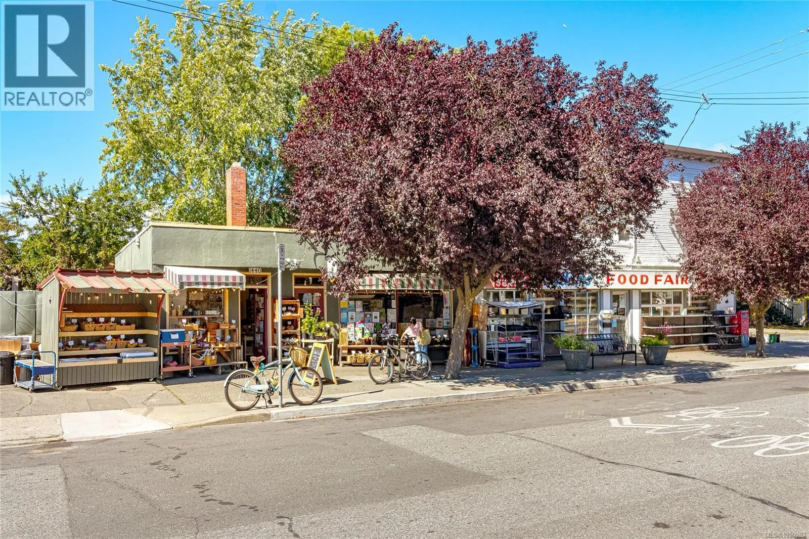 2531 Fernwood Rd