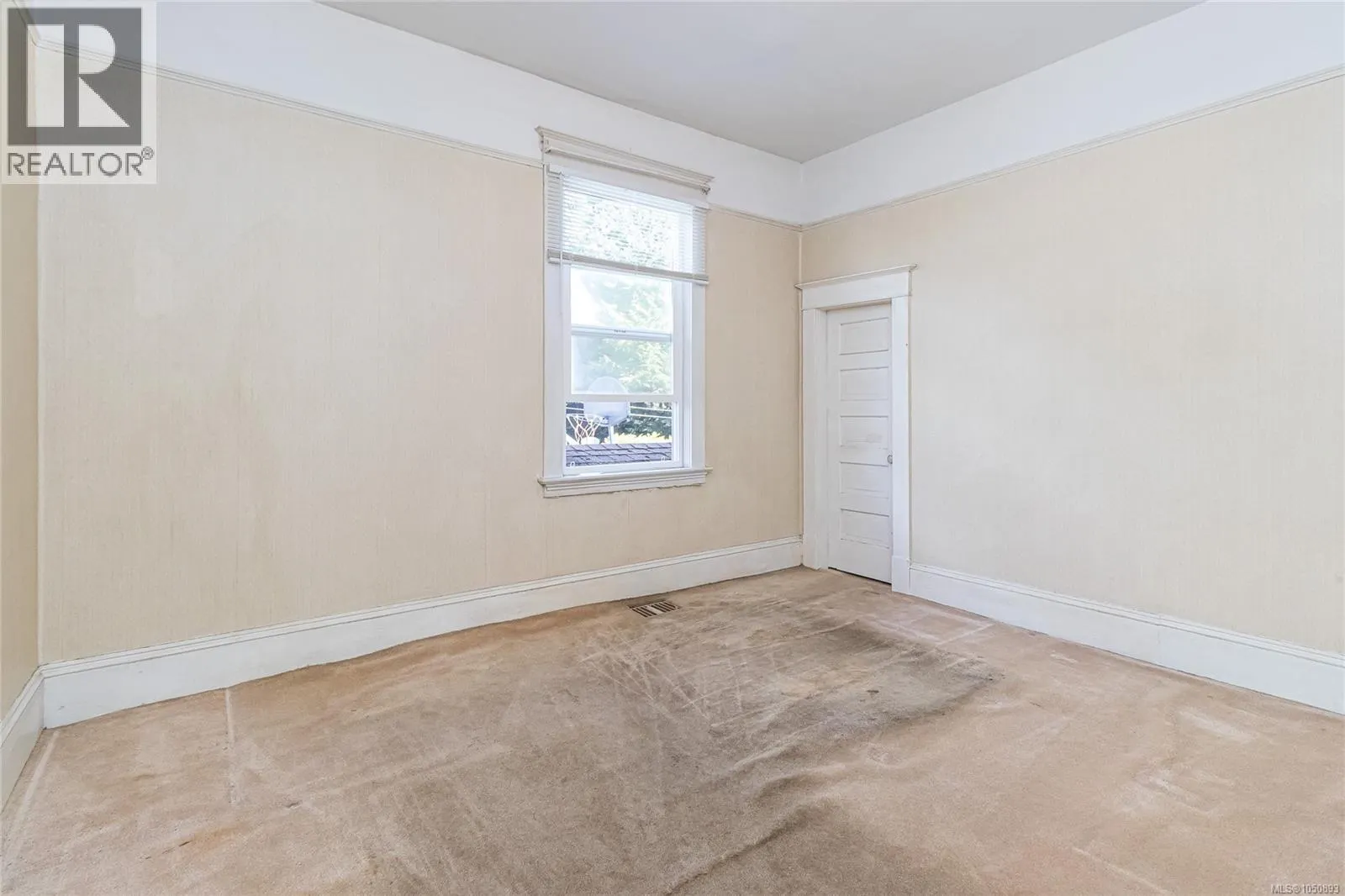 2531 Fernwood Rd