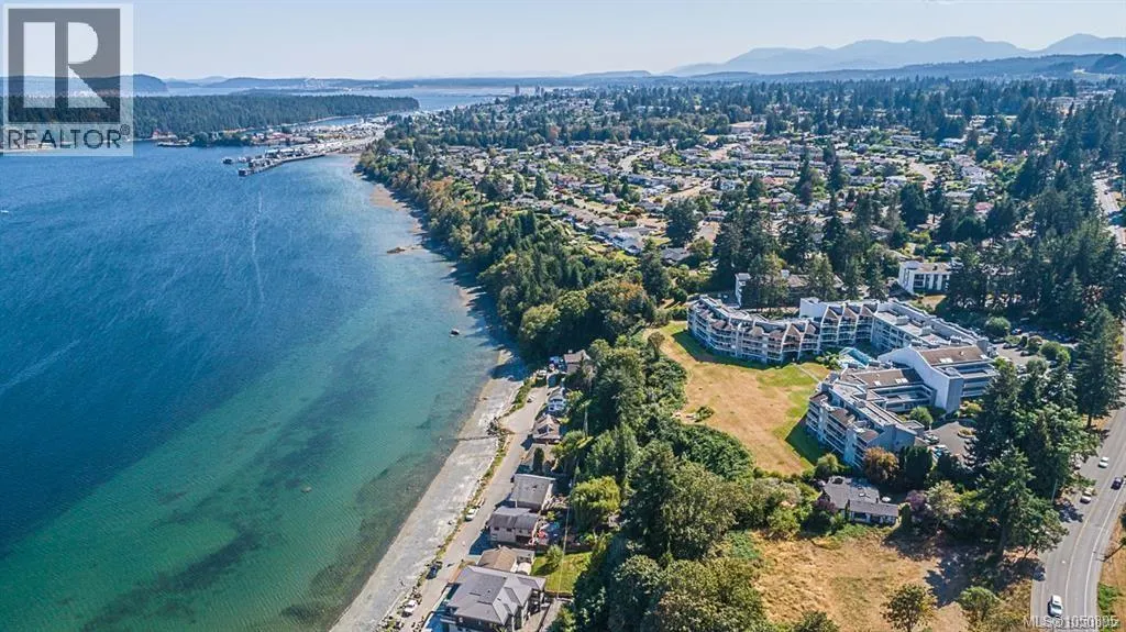303 2560 Departure Bay Rd