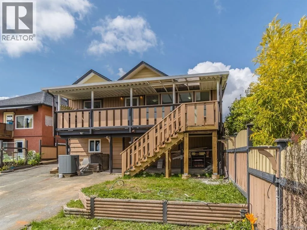 18 Gillespie St S
