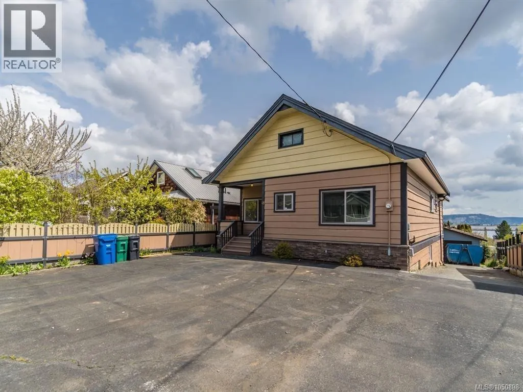 18 Gillespie St S