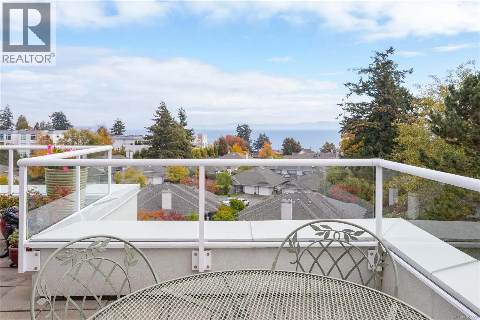 501 5110 Cordova Bay Rd
