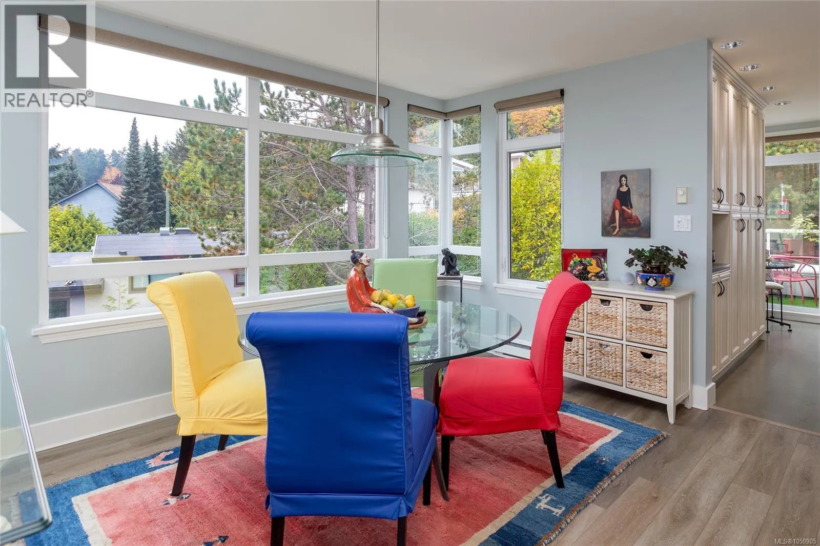 501 5110 Cordova Bay Rd