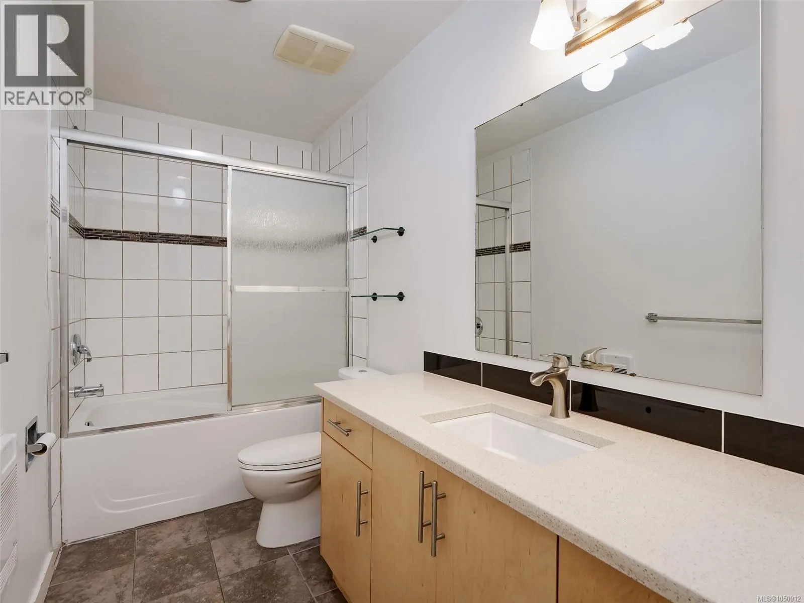 4553 Cordova Bay Rd