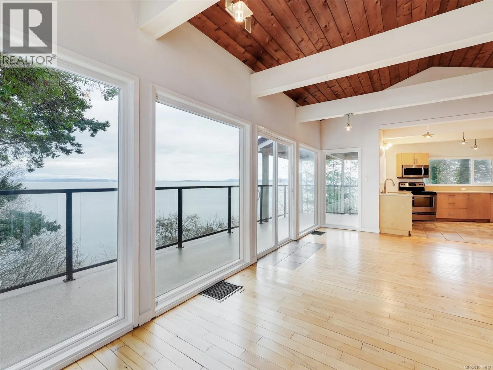 4553 Cordova Bay Rd