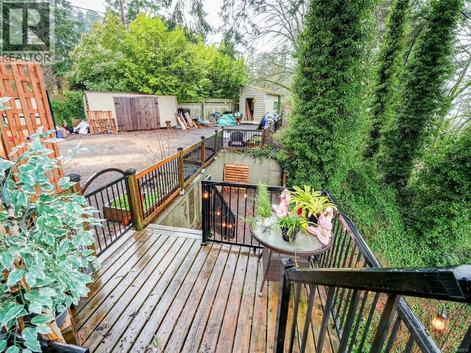 4553 Cordova Bay Rd