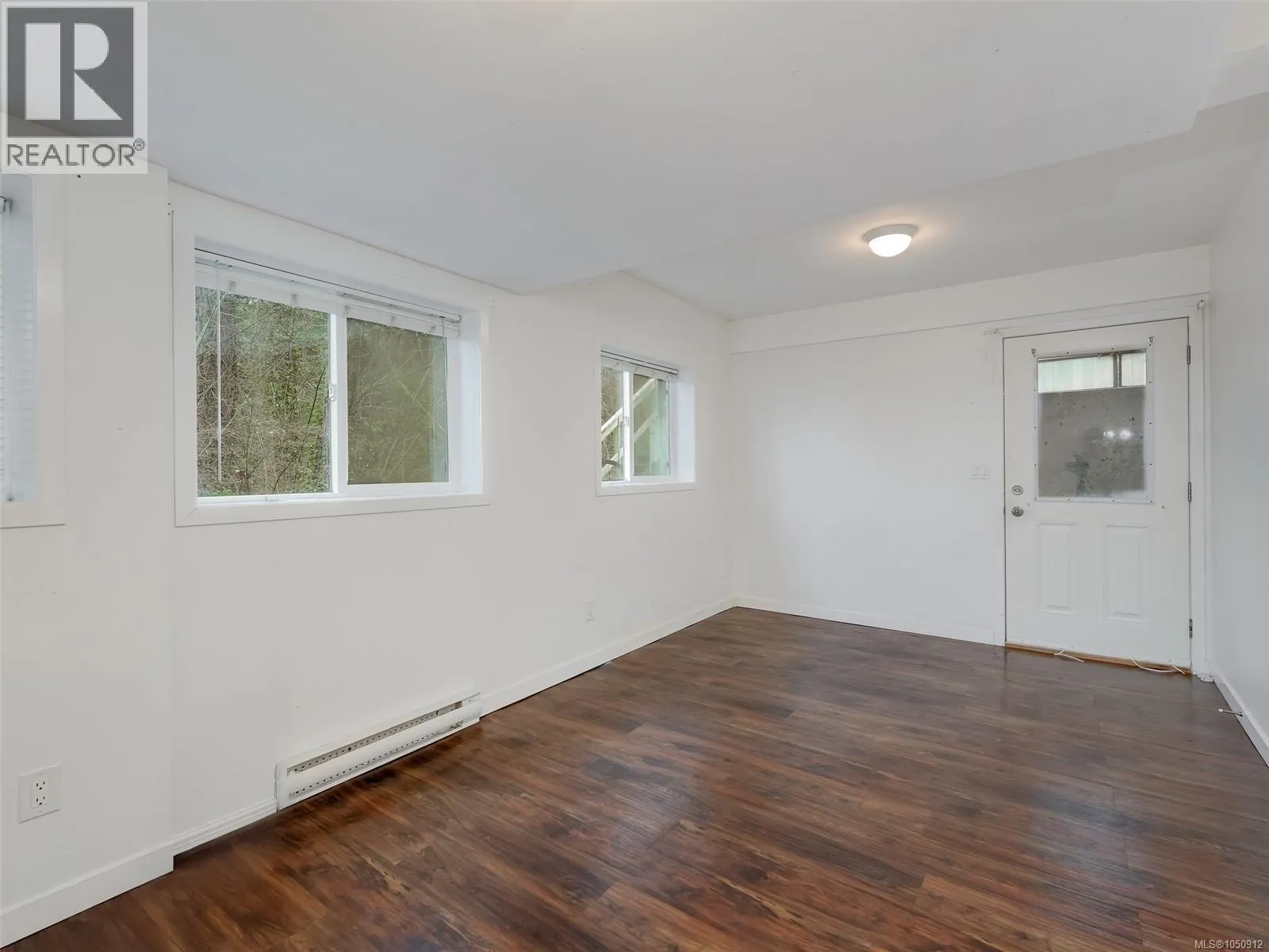 4553 Cordova Bay Rd