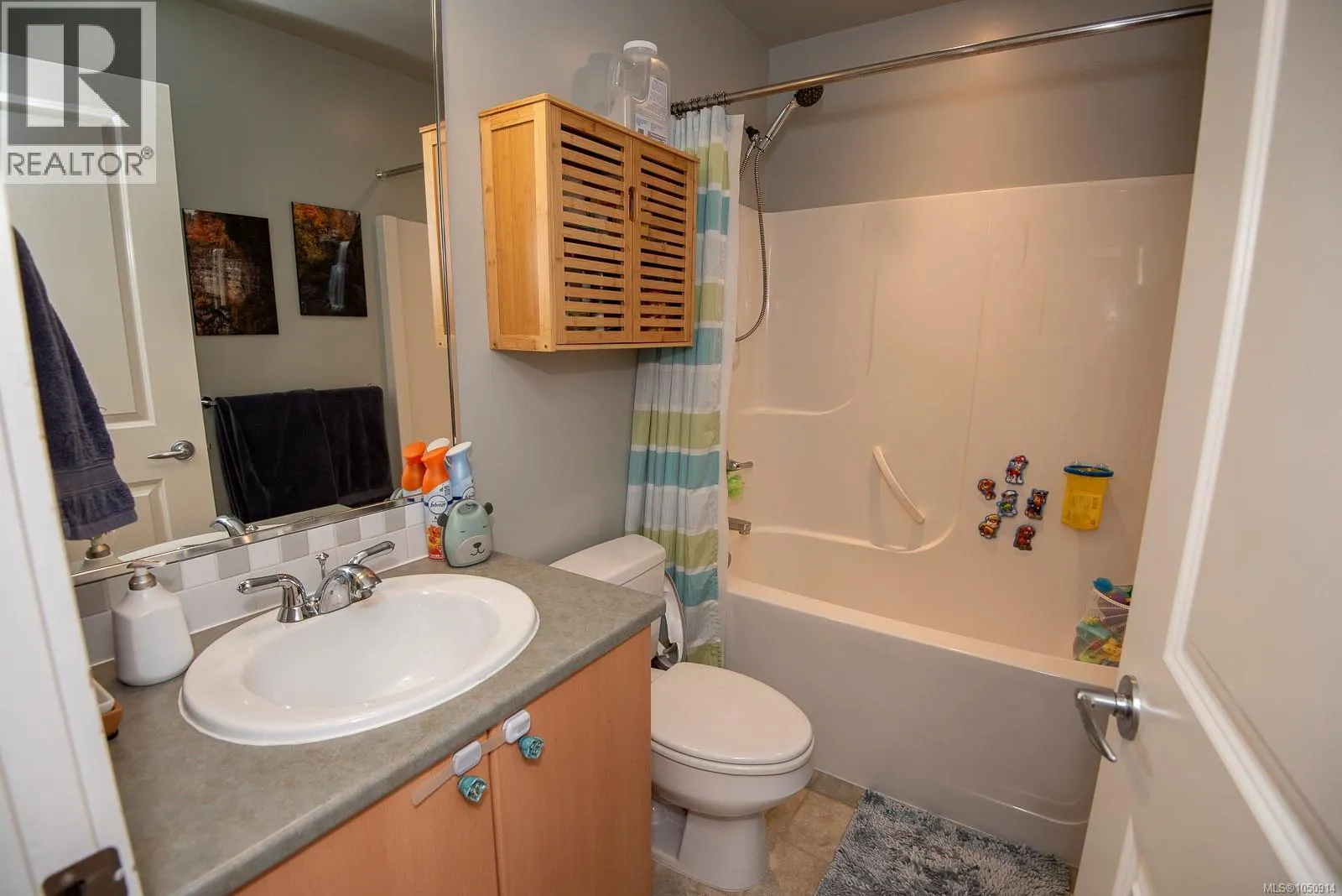 302D 1115 Craigflower Rd
