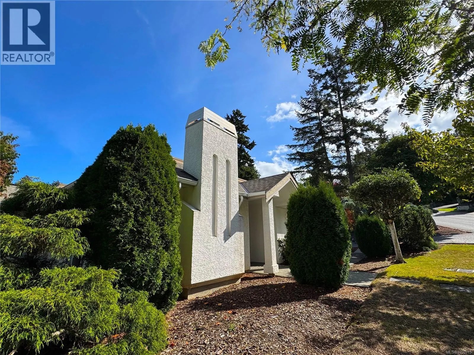 1096 Valewood Trail