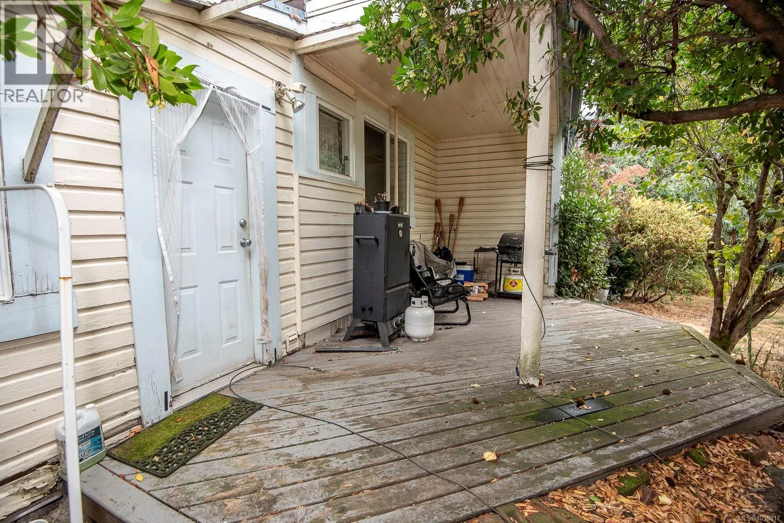 3814 Rowland Ave