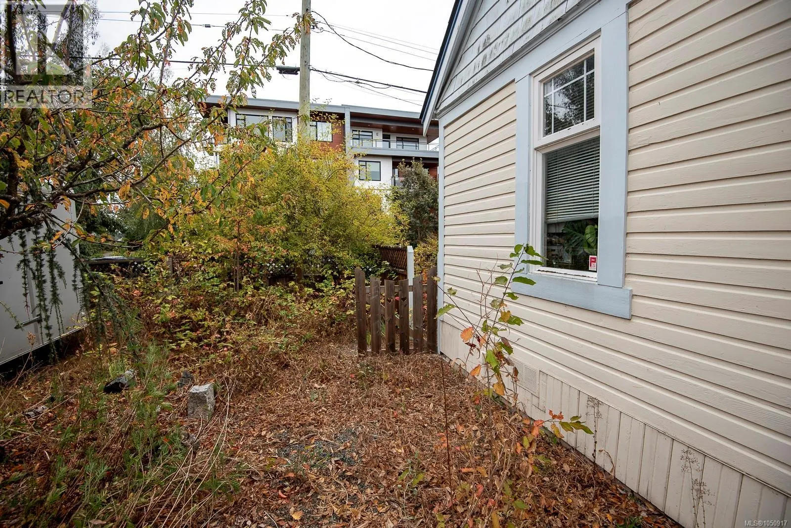 3814 Rowland Ave