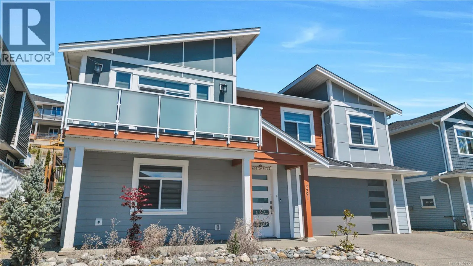 267 Golden Oaks Cres