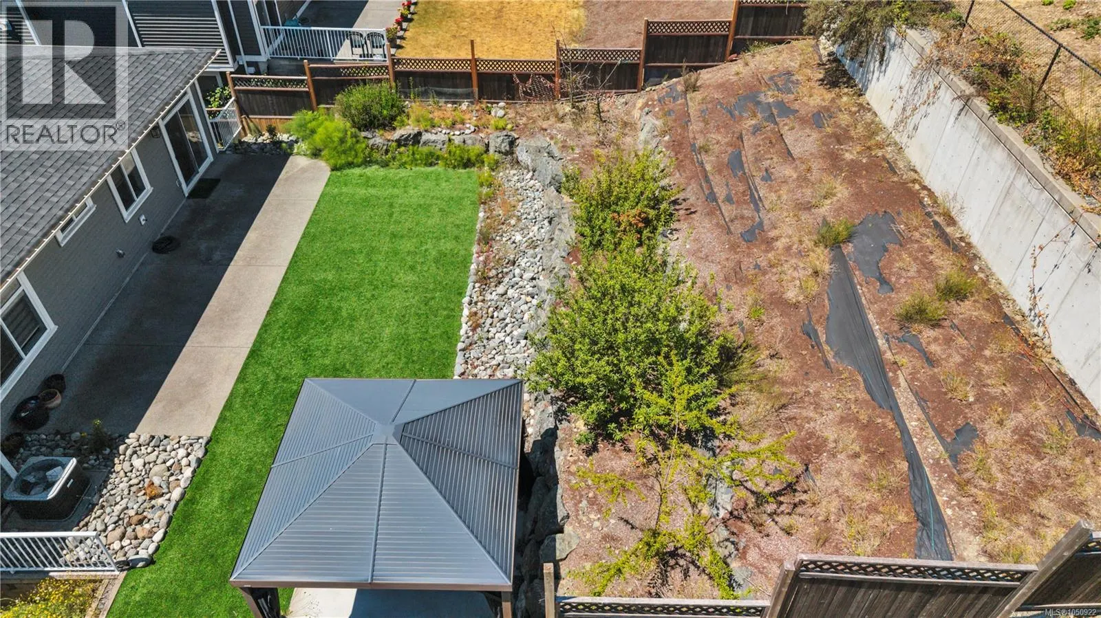 267 Golden Oaks Cres
