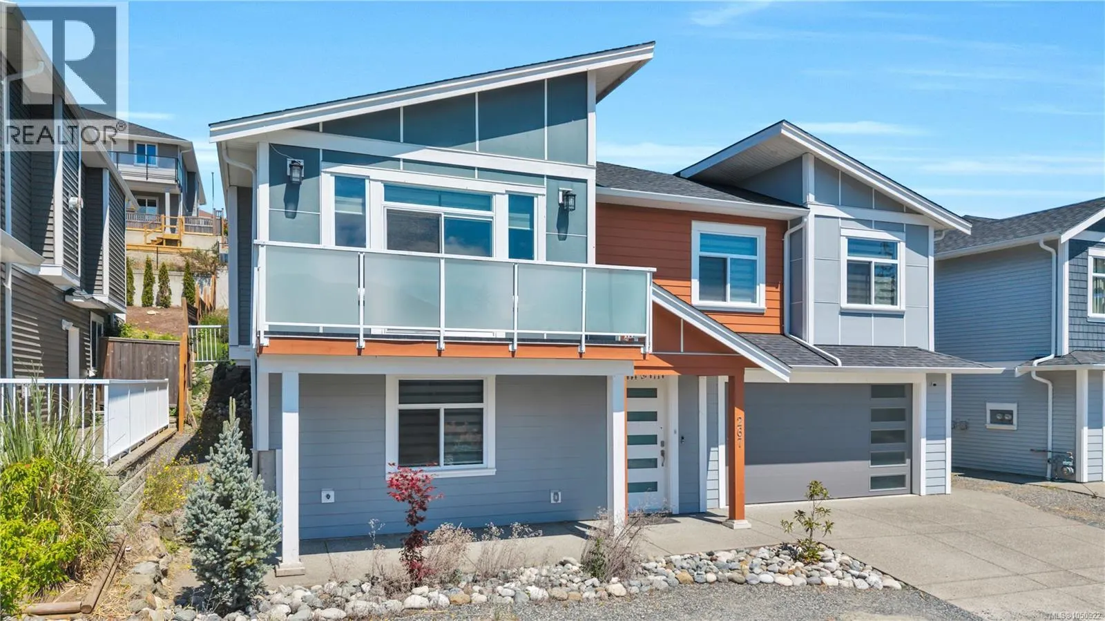267 Golden Oaks Cres