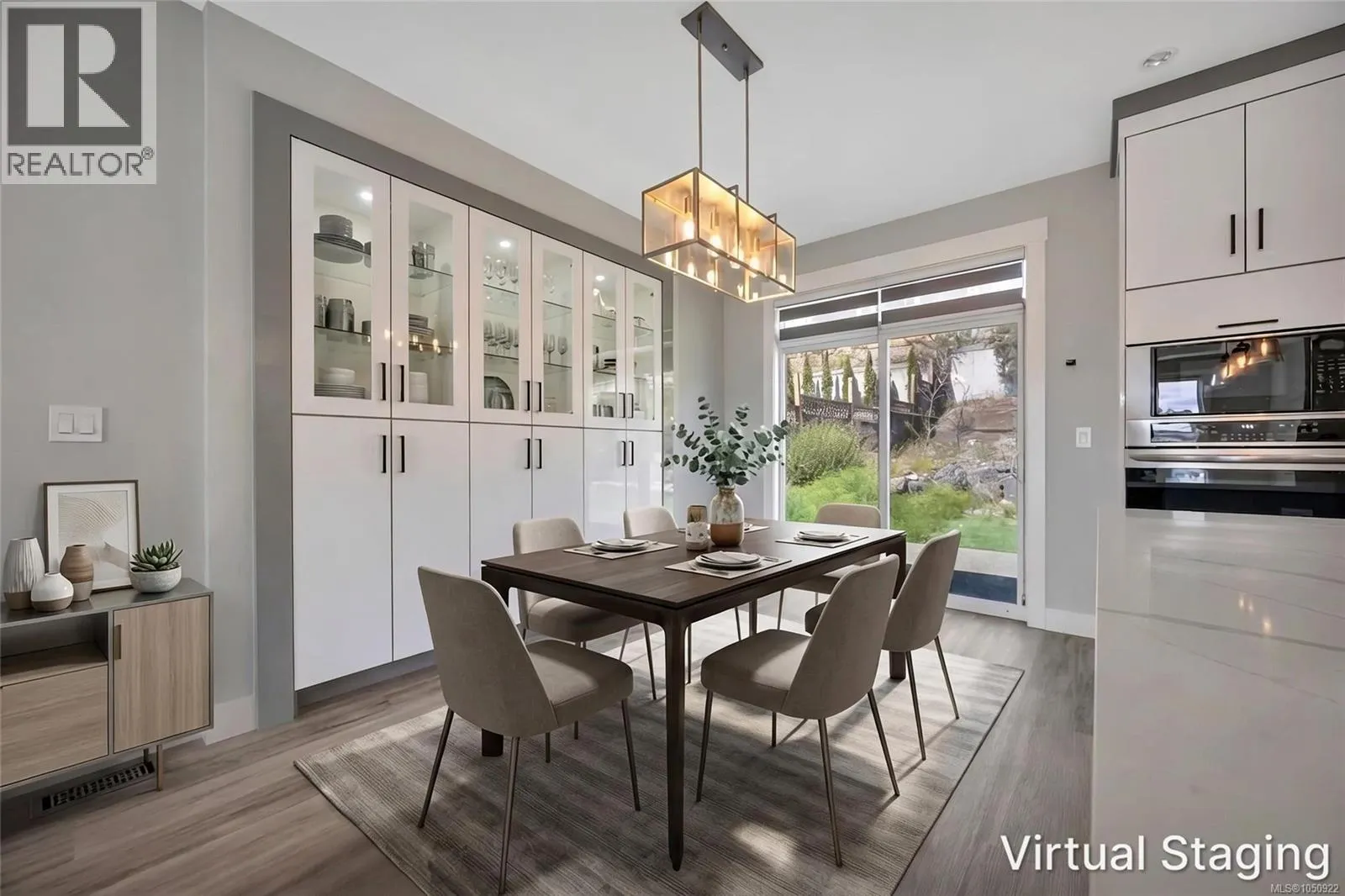 267 Golden Oaks Cres