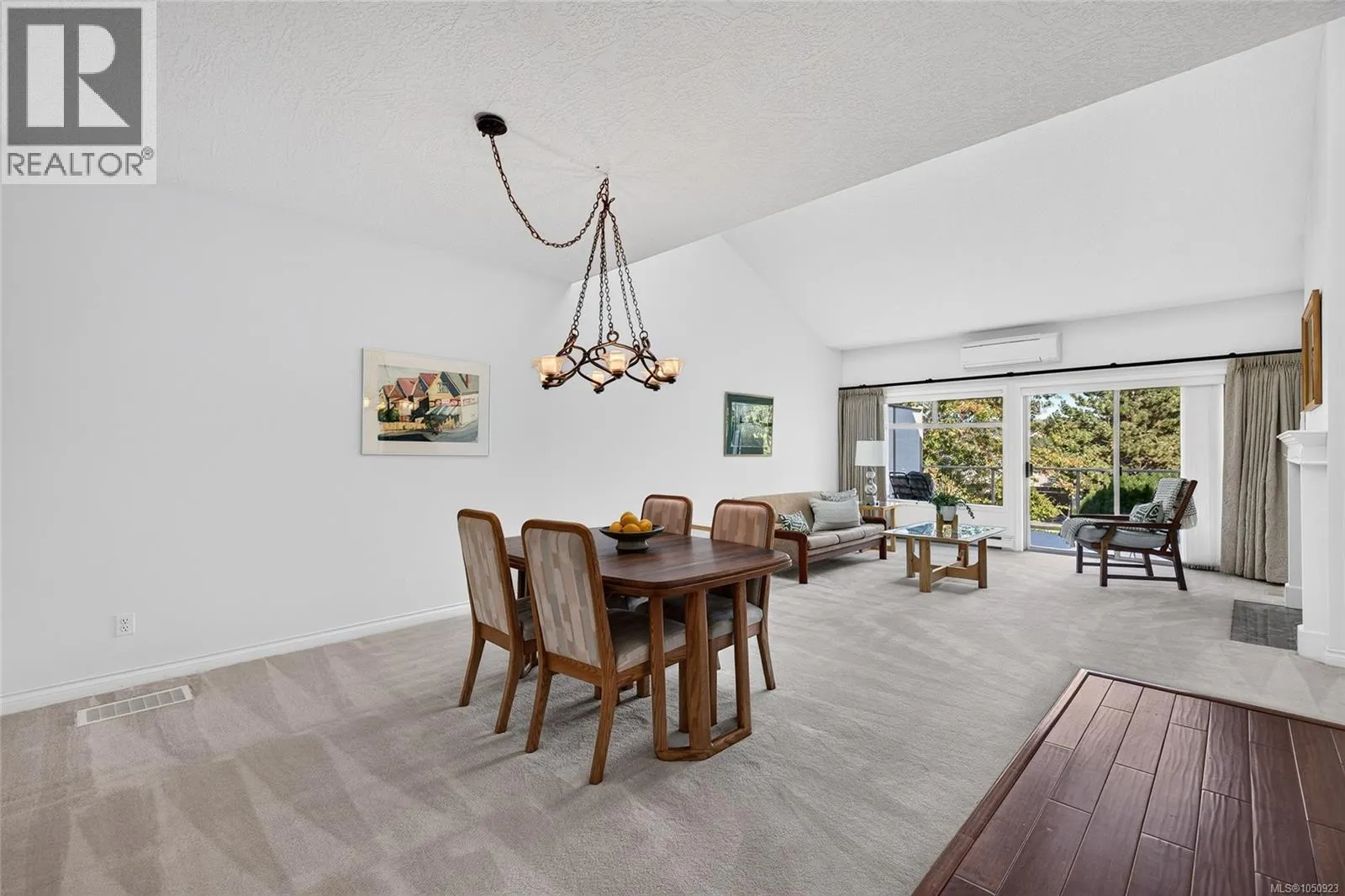 23 4360 Emily Carr Dr