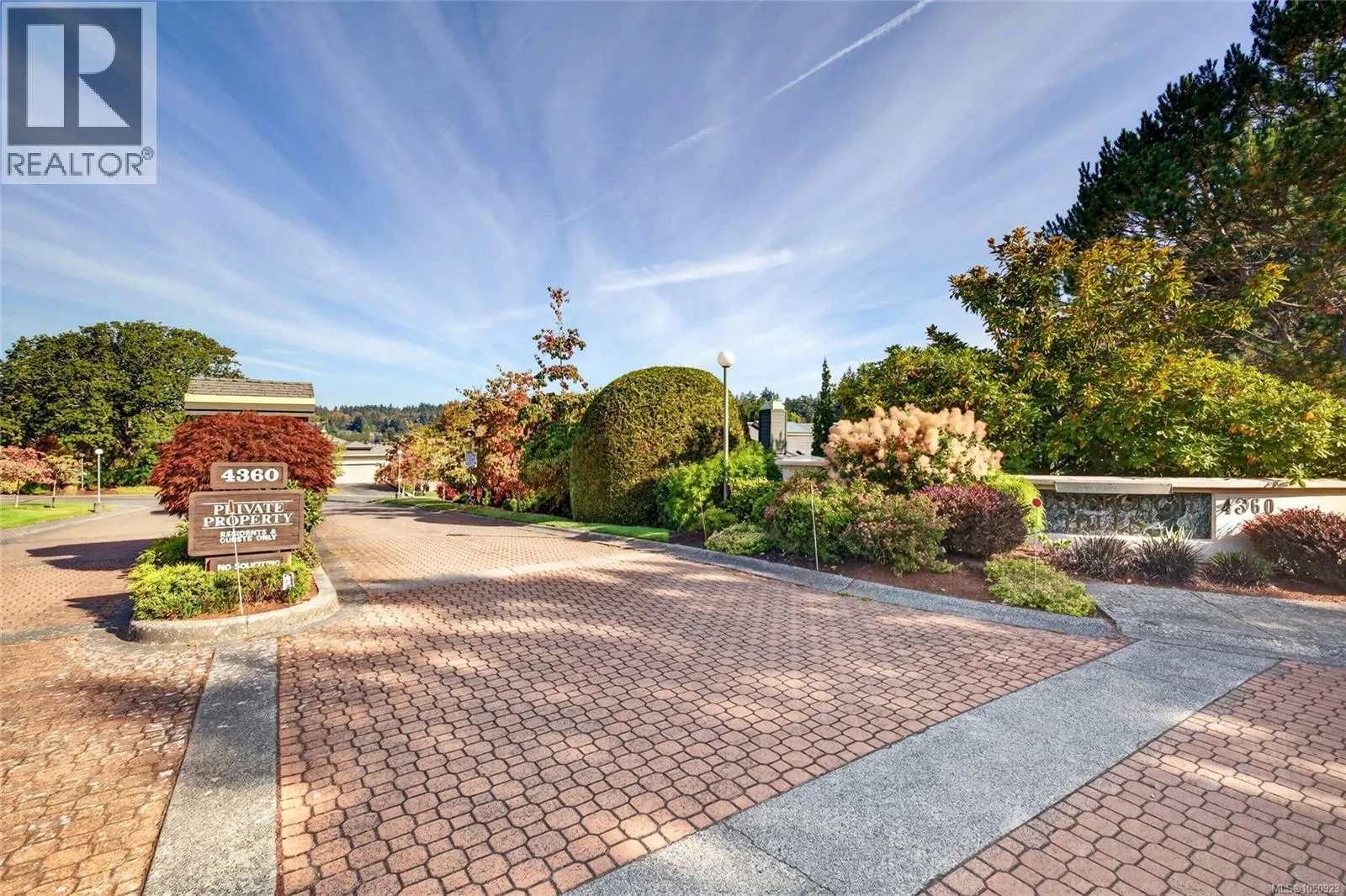 23 4360 Emily Carr Dr