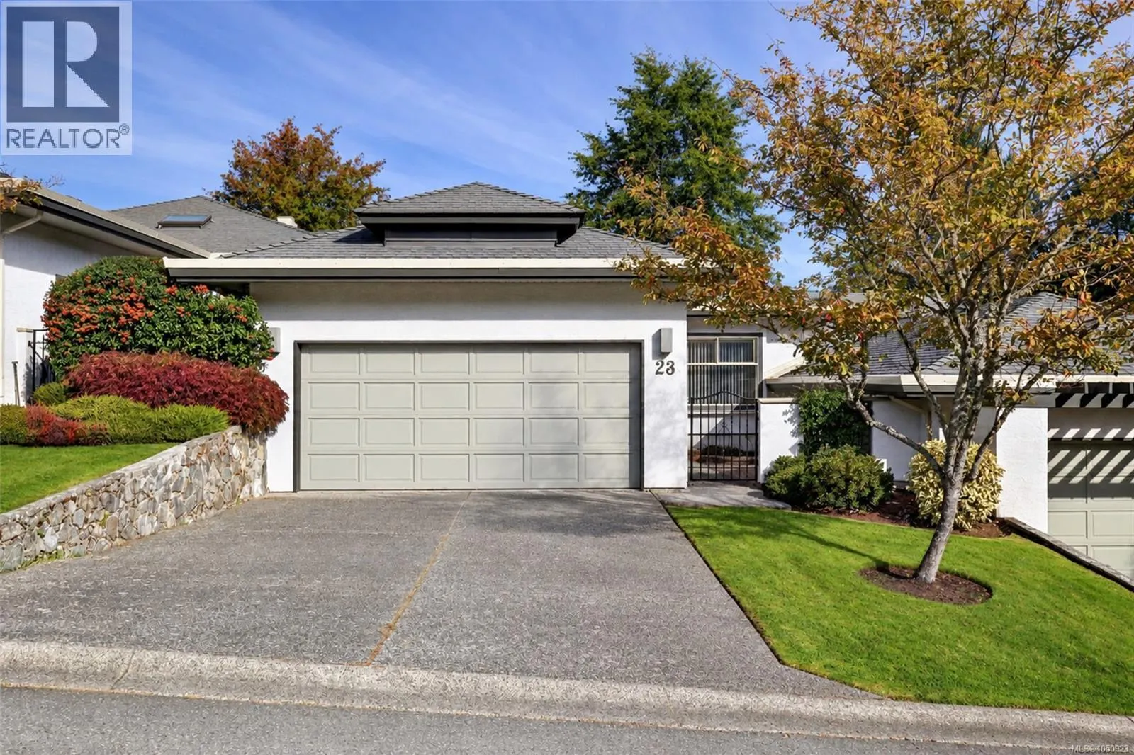 23 4360 Emily Carr Dr