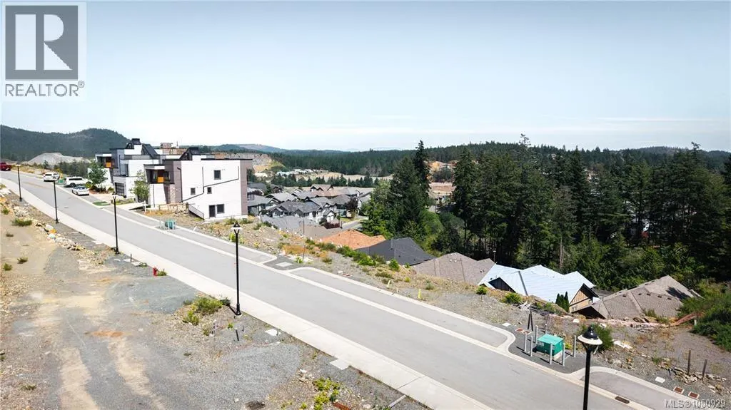 2246 Archer Gate