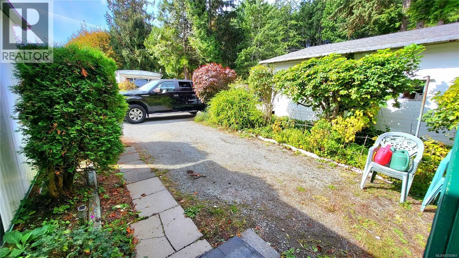 12 1655 Alberni Hwy