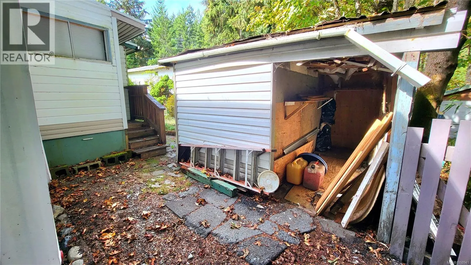 12 1655 Alberni Hwy