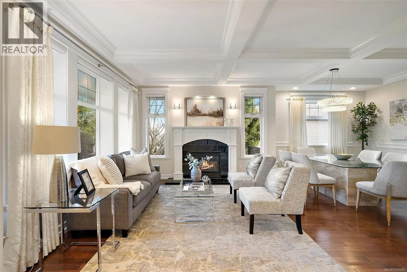 4973 La Quinta Pl