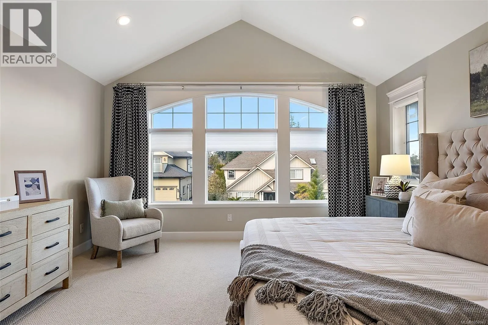 4973 La Quinta Pl