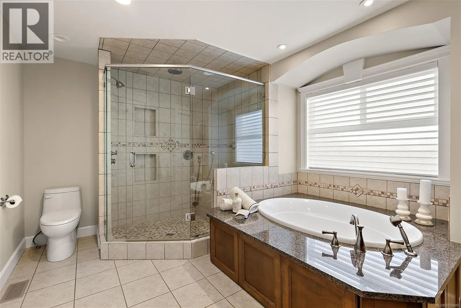 4973 La Quinta Pl