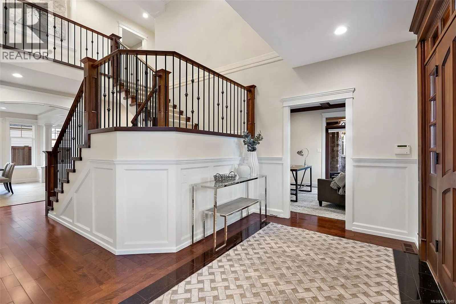 4973 La Quinta Pl