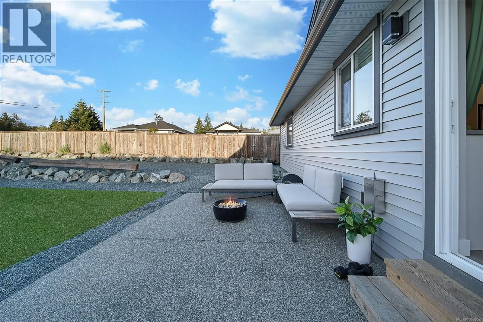 3177 Fernwood Lane