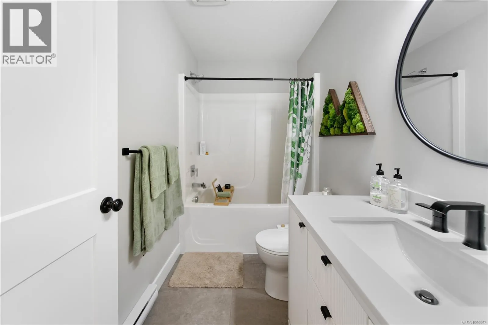3177 Fernwood Lane