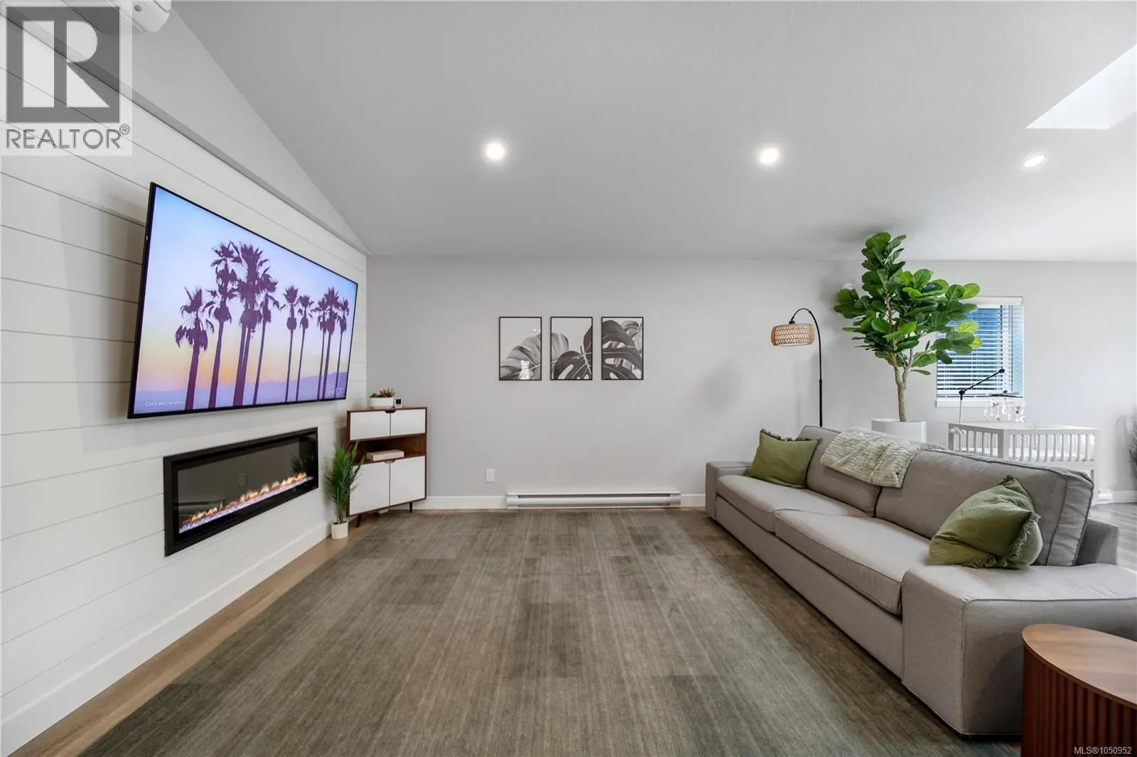3177 Fernwood Lane
