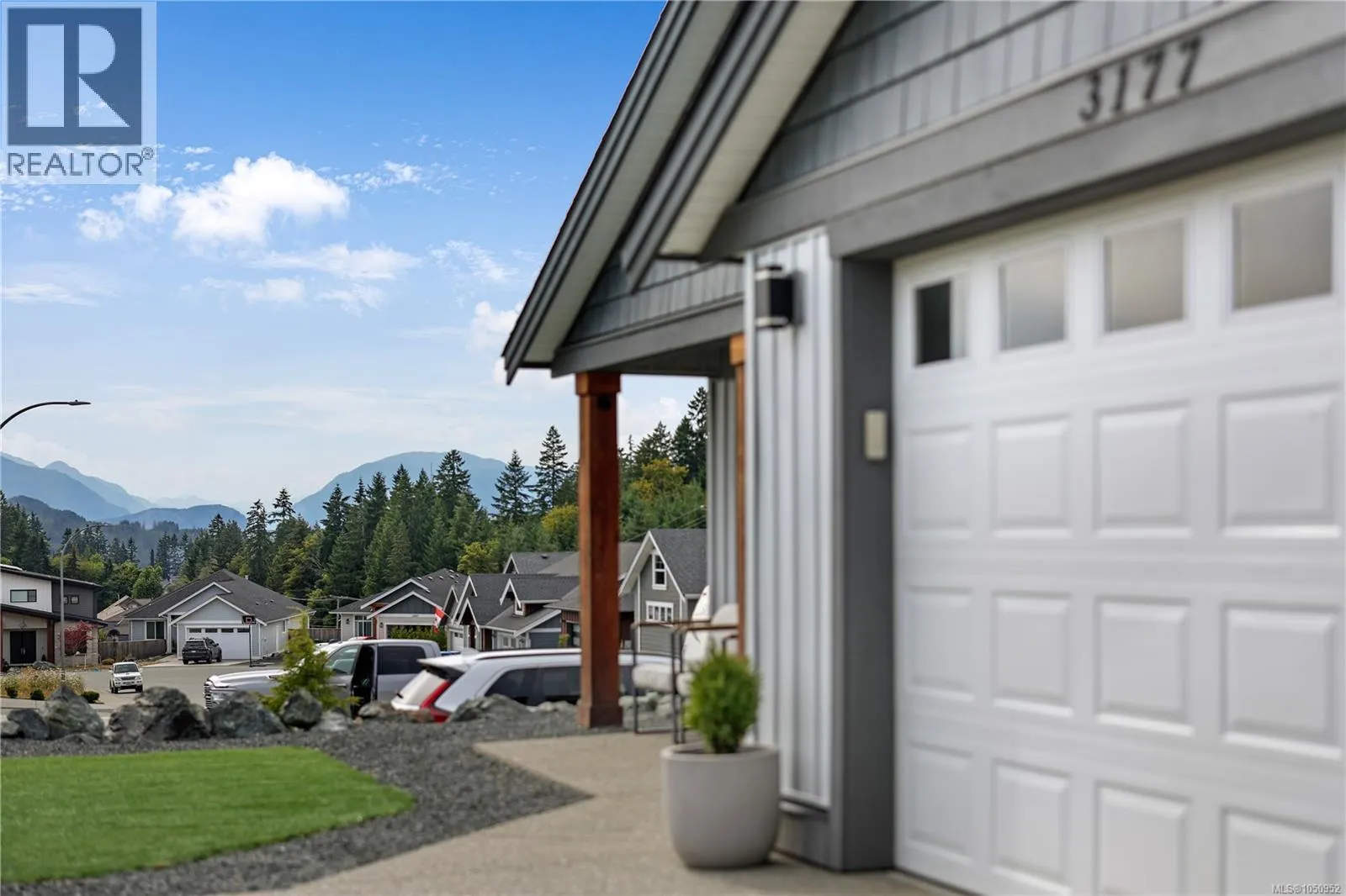 3177 Fernwood Lane