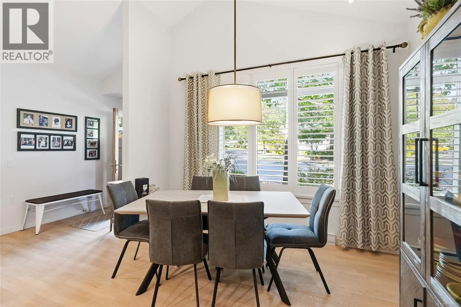 100 Apex Ridge Pl
