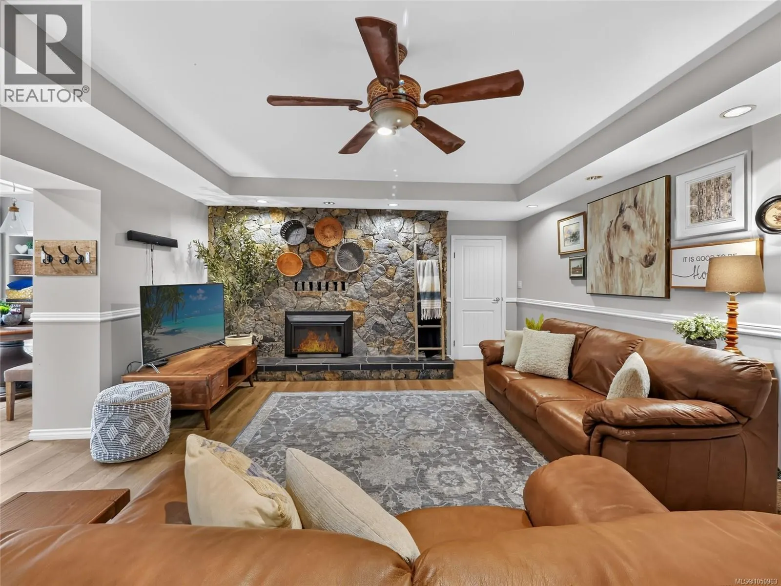 5209 Old West Saanich Rd