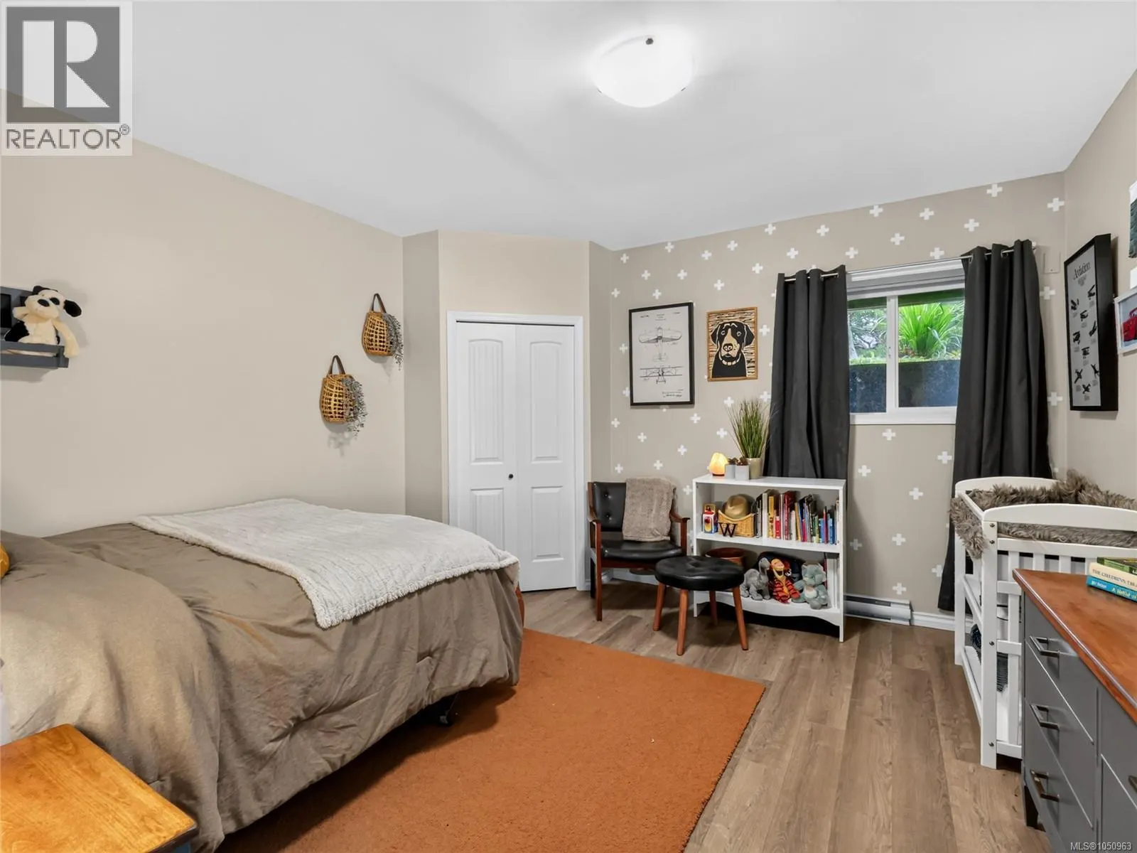 5209 Old West Saanich Rd