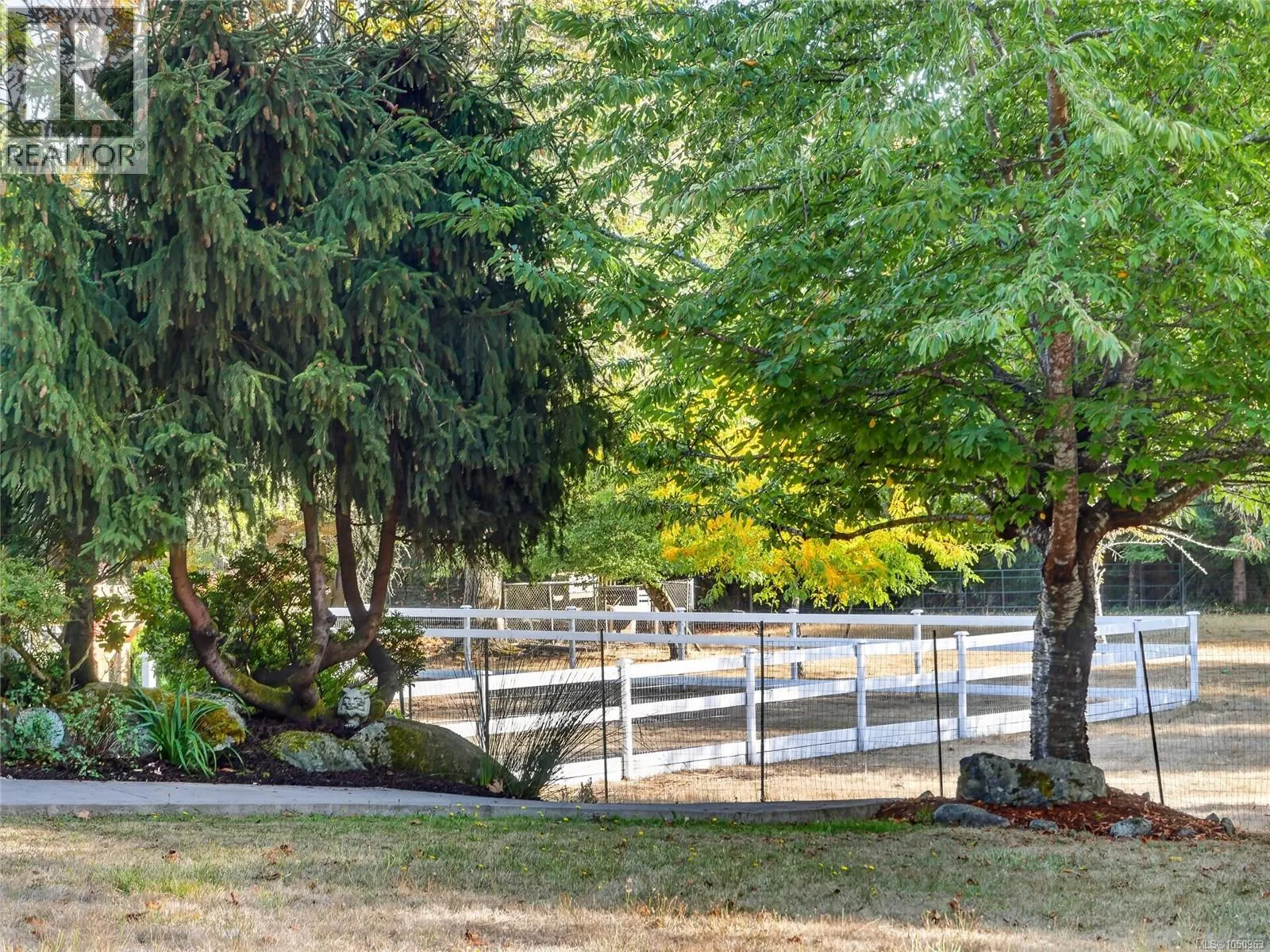 5209 Old West Saanich Rd