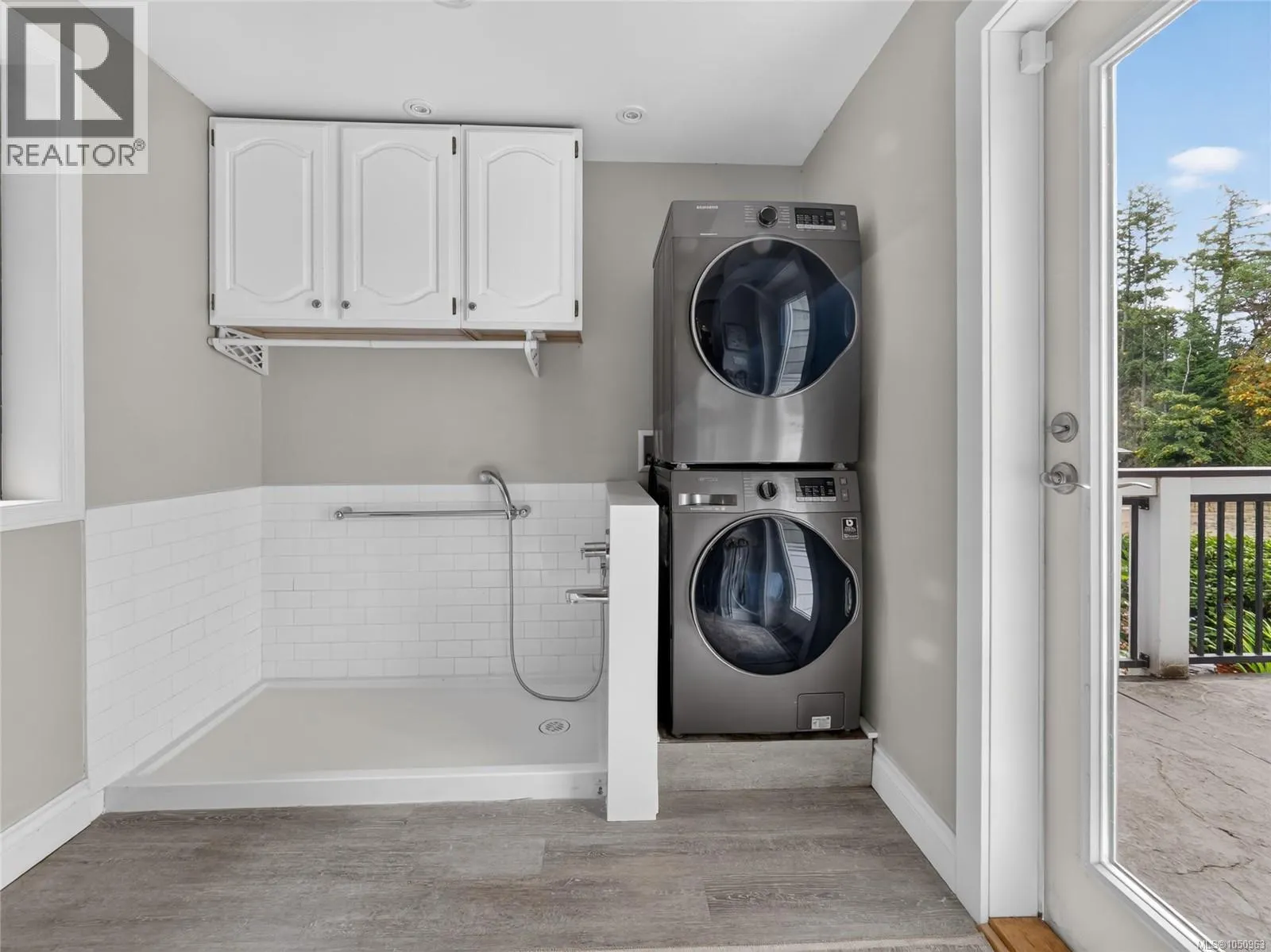 5209 Old West Saanich Rd