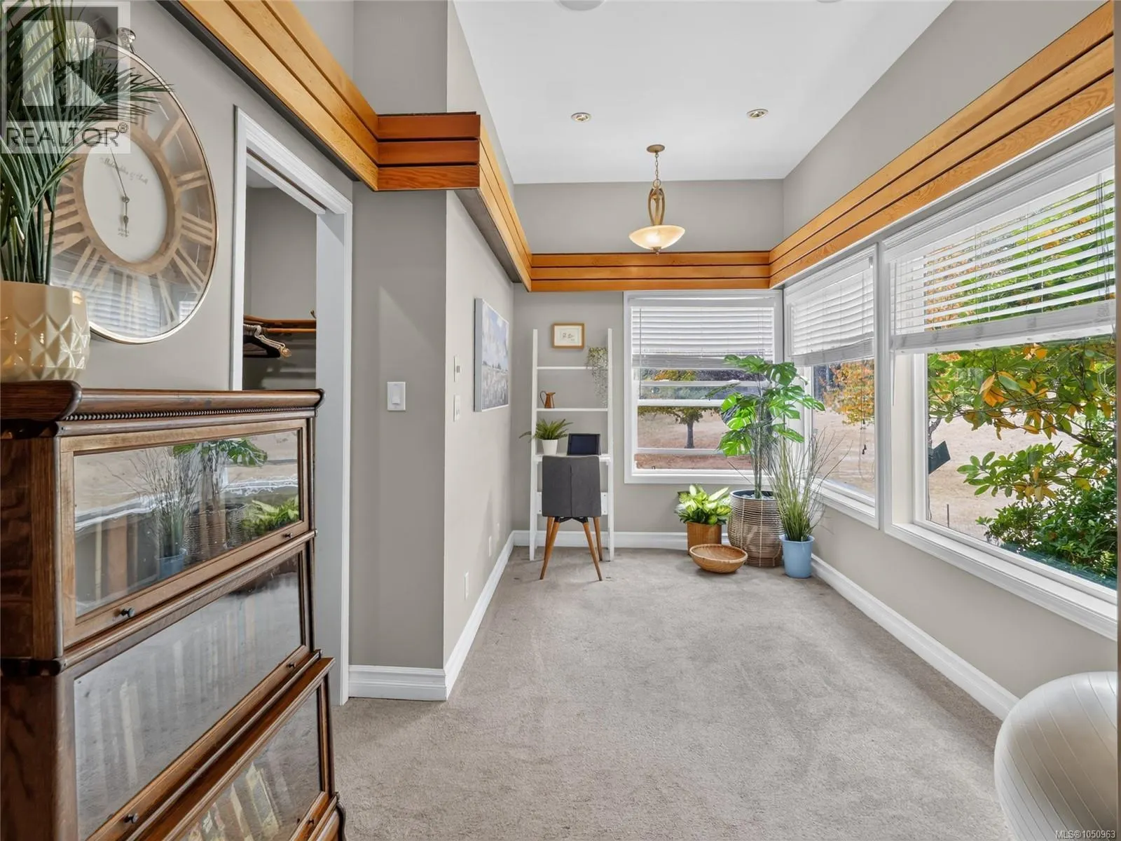 5209 Old West Saanich Rd