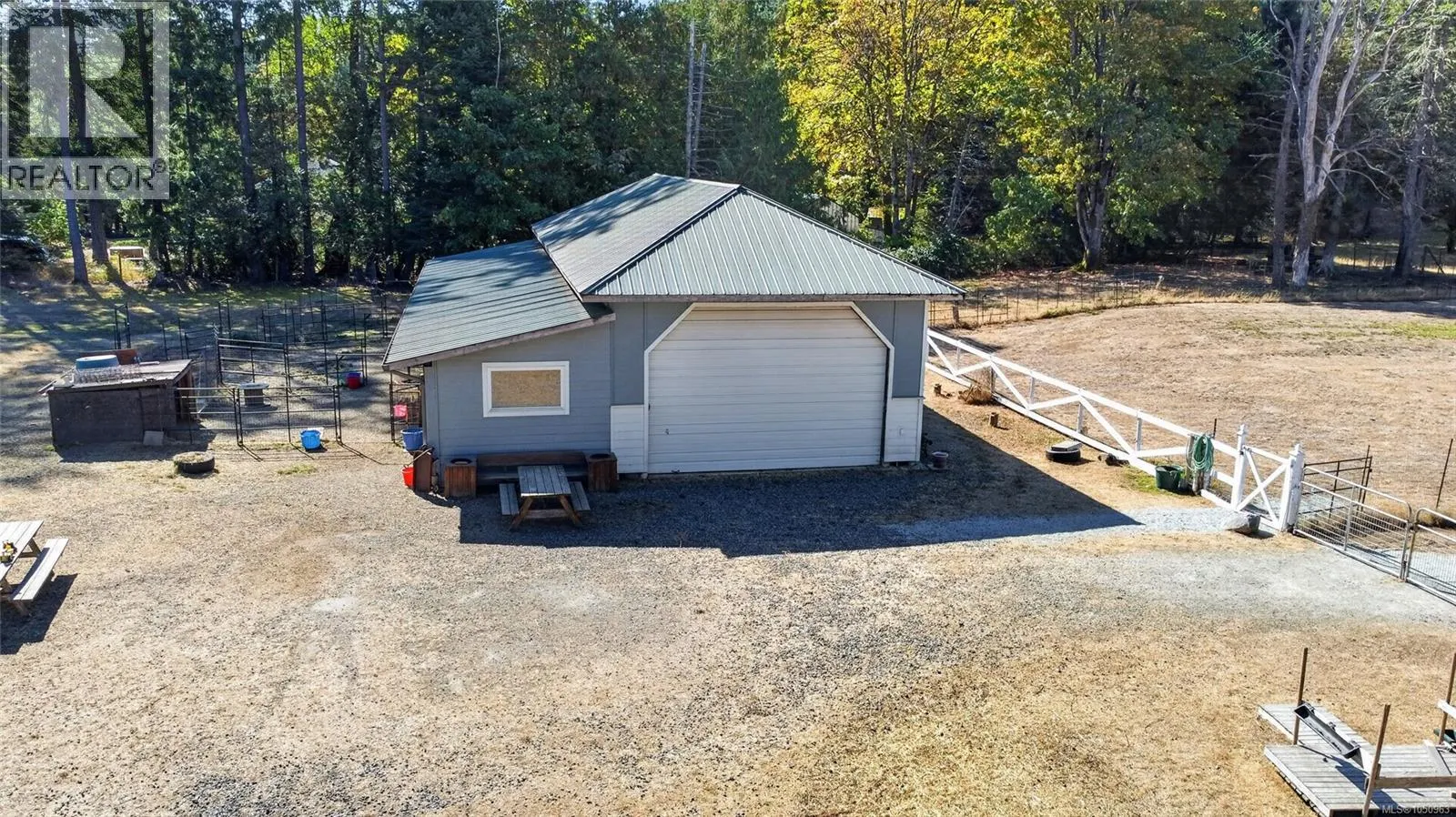 5209 Old West Saanich Rd