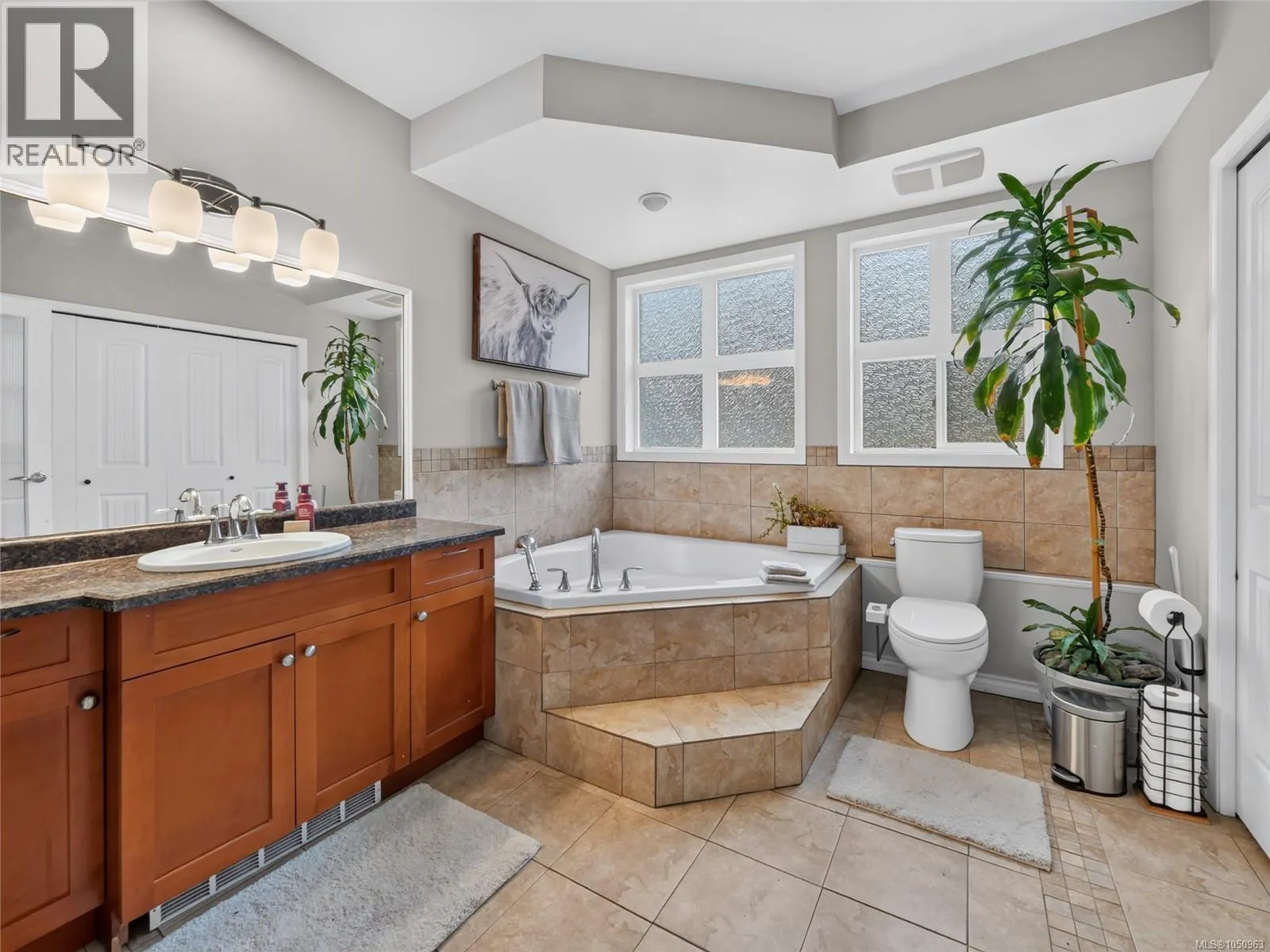 5209 Old West Saanich Rd