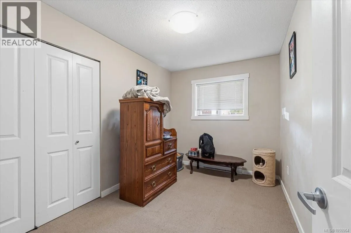 102 1600 Caspers Way