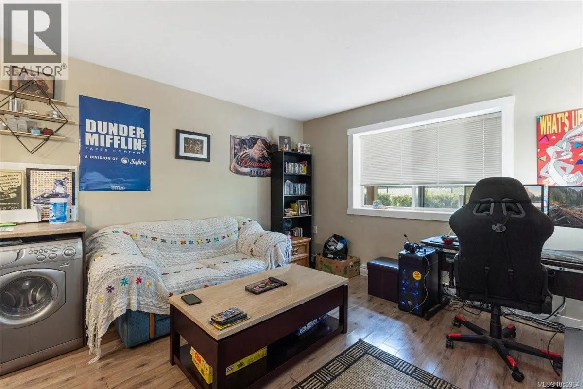102 1600 Caspers Way