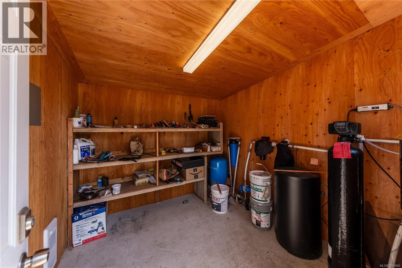 1154 Smithers Rd