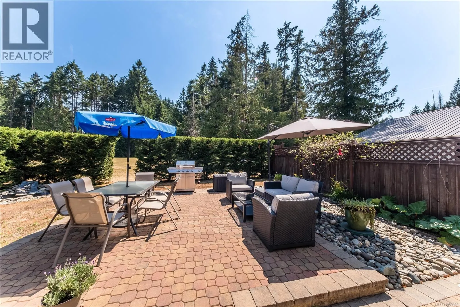 1154 Smithers Rd