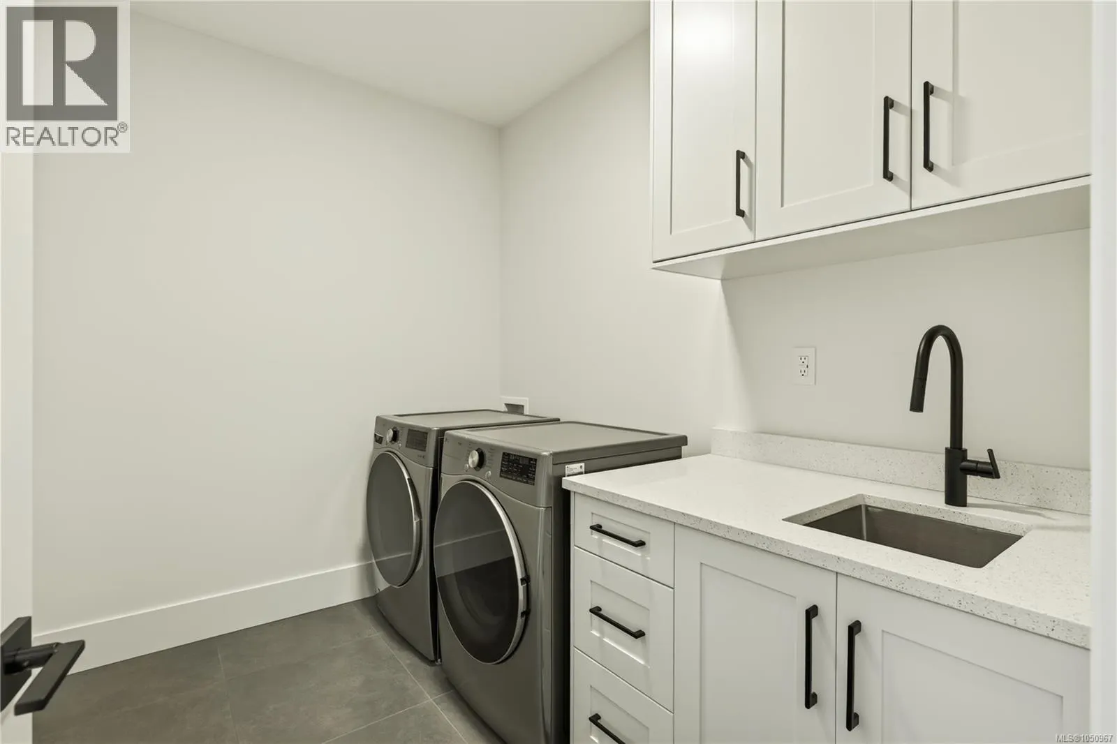 104 2302 Arbot Rd