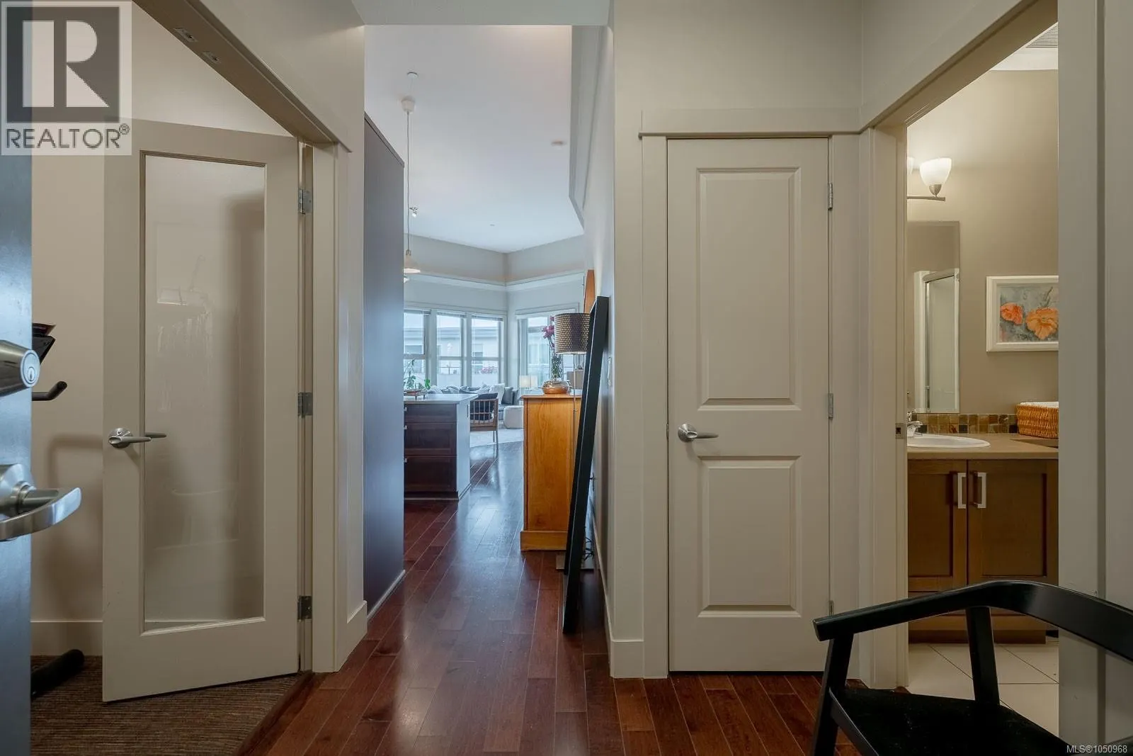 416 6310 McRobb Ave