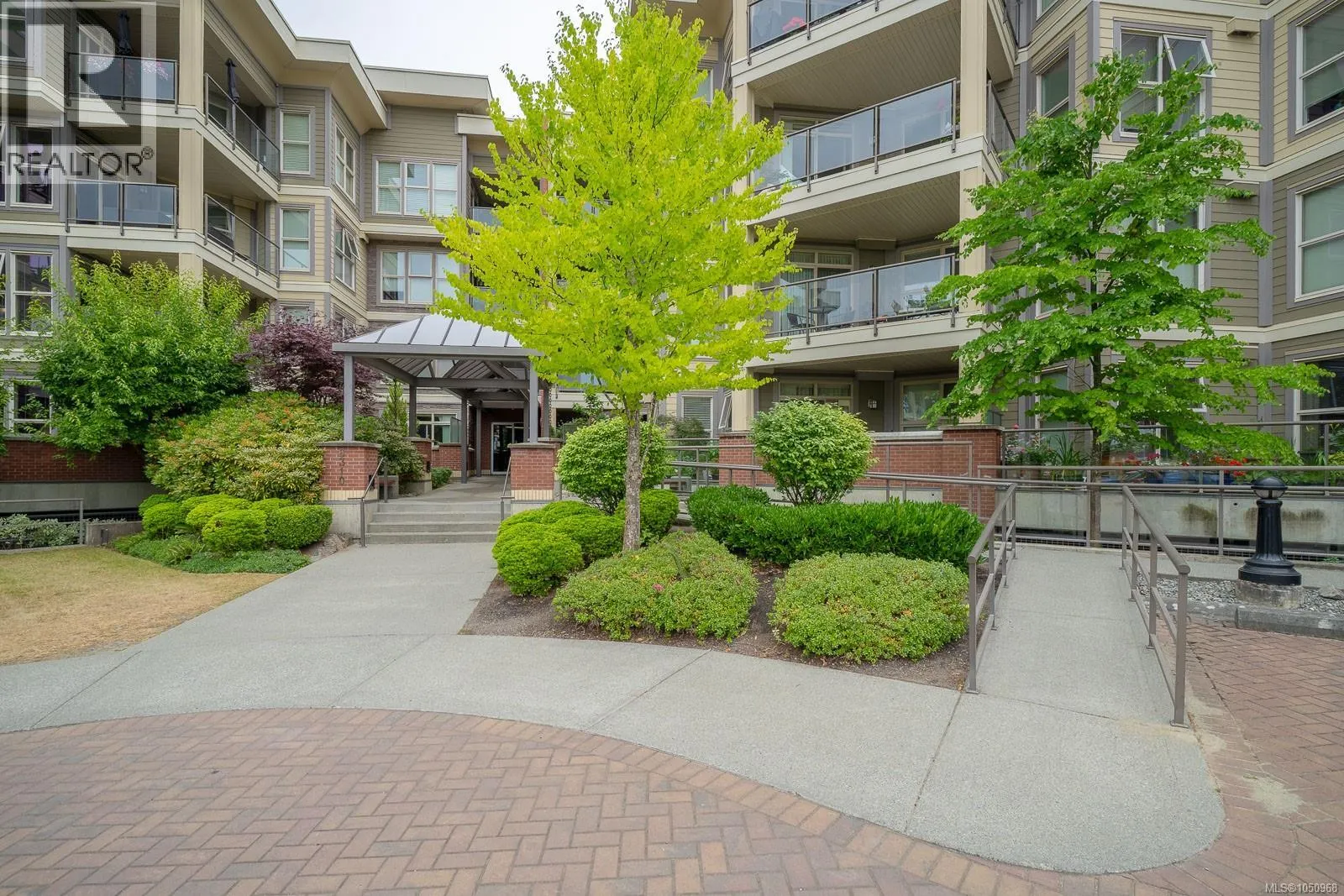 416 6310 McRobb Ave