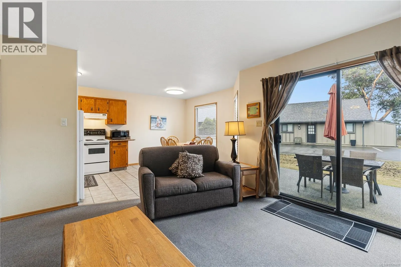 47 1051 Resort Dr
