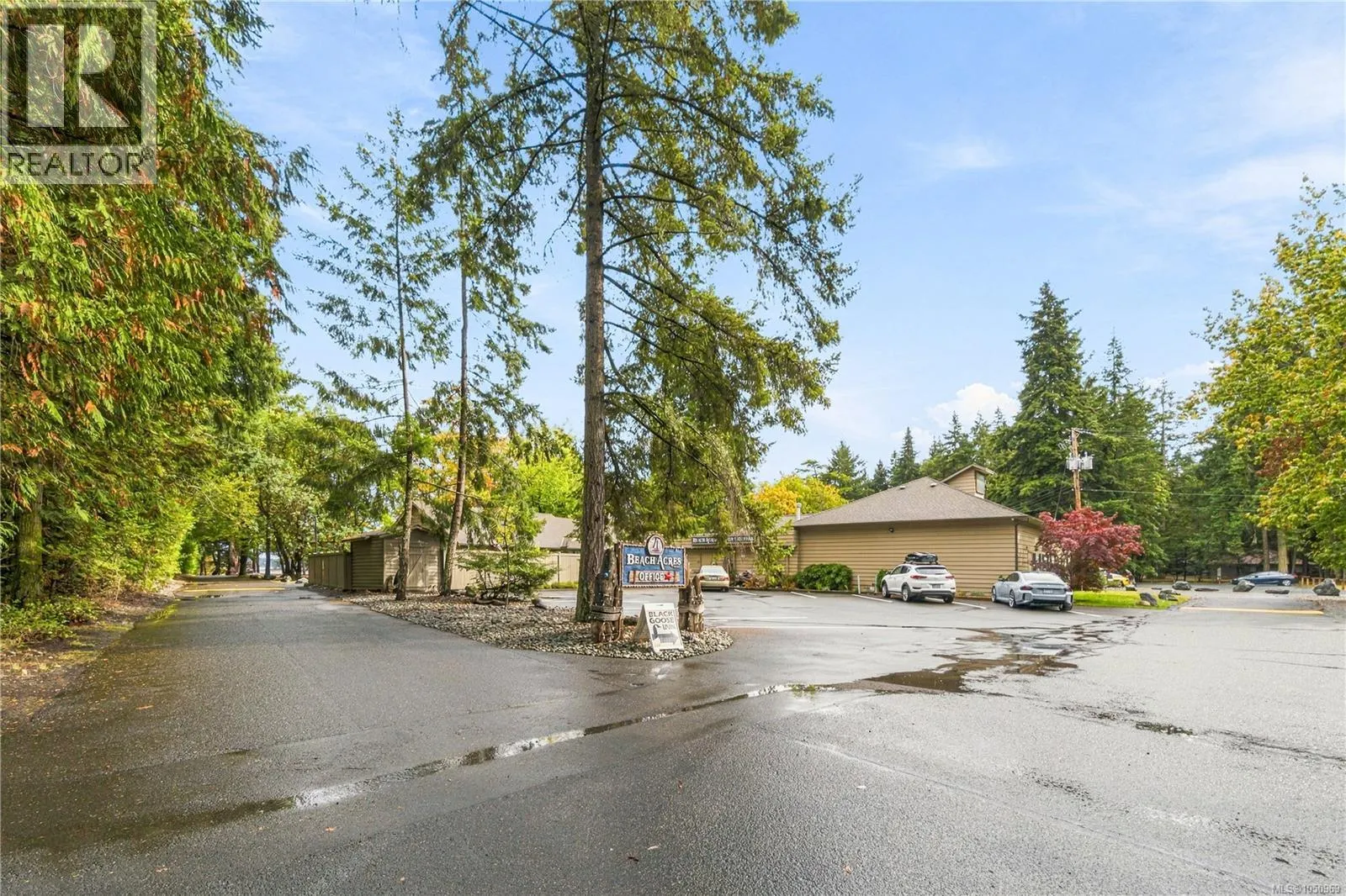 47 1051 Resort Dr